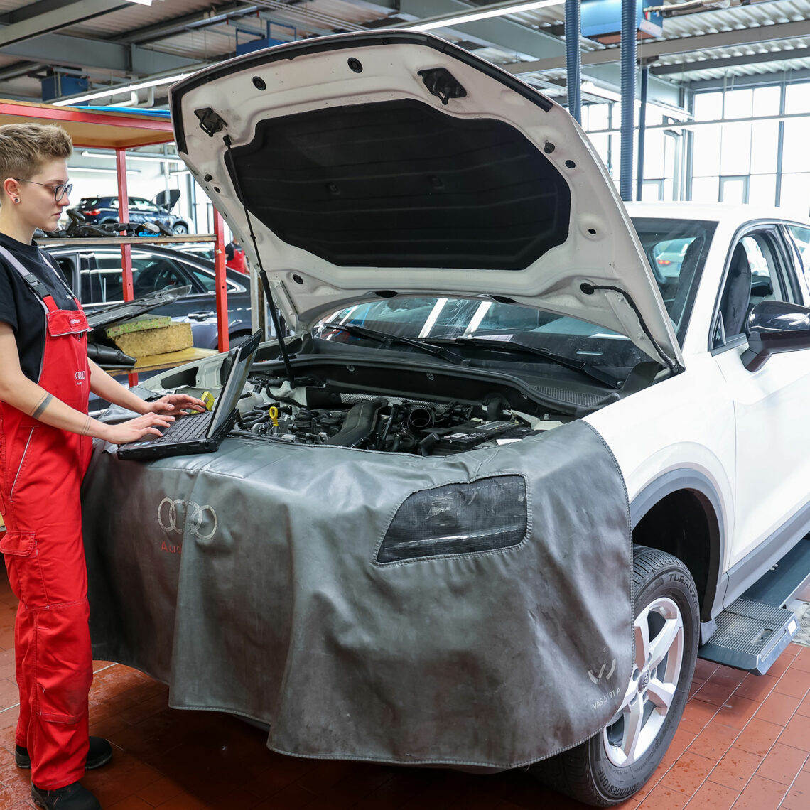 Handwerk neu denken – dieser Aufruf der Imagekampagne des Deutschen Handwerks fordert alle auf zu erkunden, was hinter dem Handwerk steckt. Oft mehr als man denkt! Foto: Sven Schrader