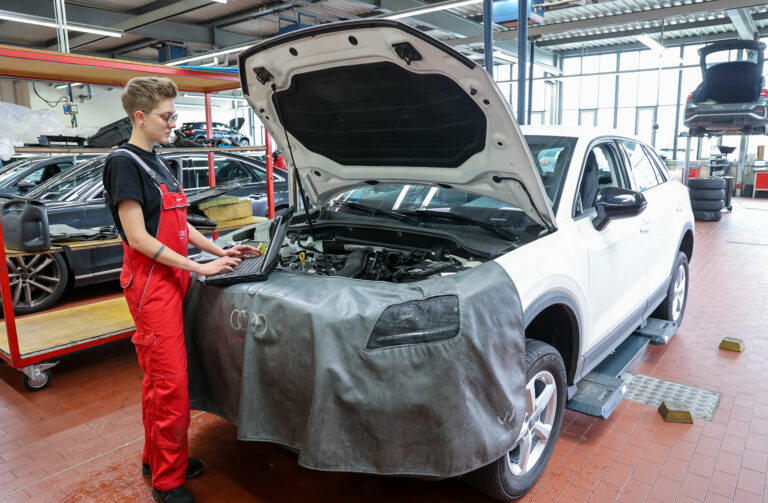 Handwerk neu denken – dieser Aufruf der Imagekampagne des Deutschen Handwerks fordert alle auf zu erkunden, was hinter dem Handwerk steckt. Oft mehr als man denkt! Foto: Sven Schrader