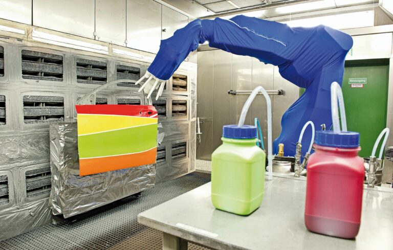 The BASF robotic arm emulates the movements of a human arm and can therefore paint all kinds of products.